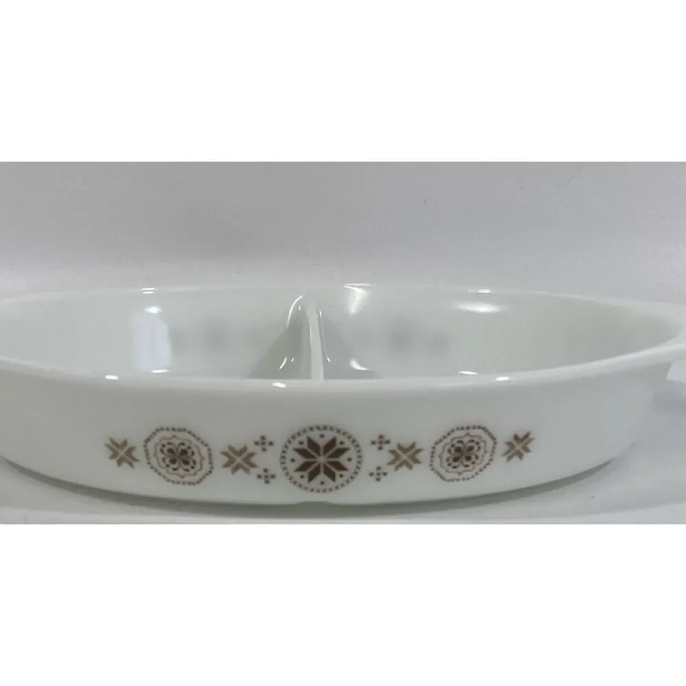Vintage‎ Pyrex Town and Country 1.5-quart oval divided casserole dish Brown